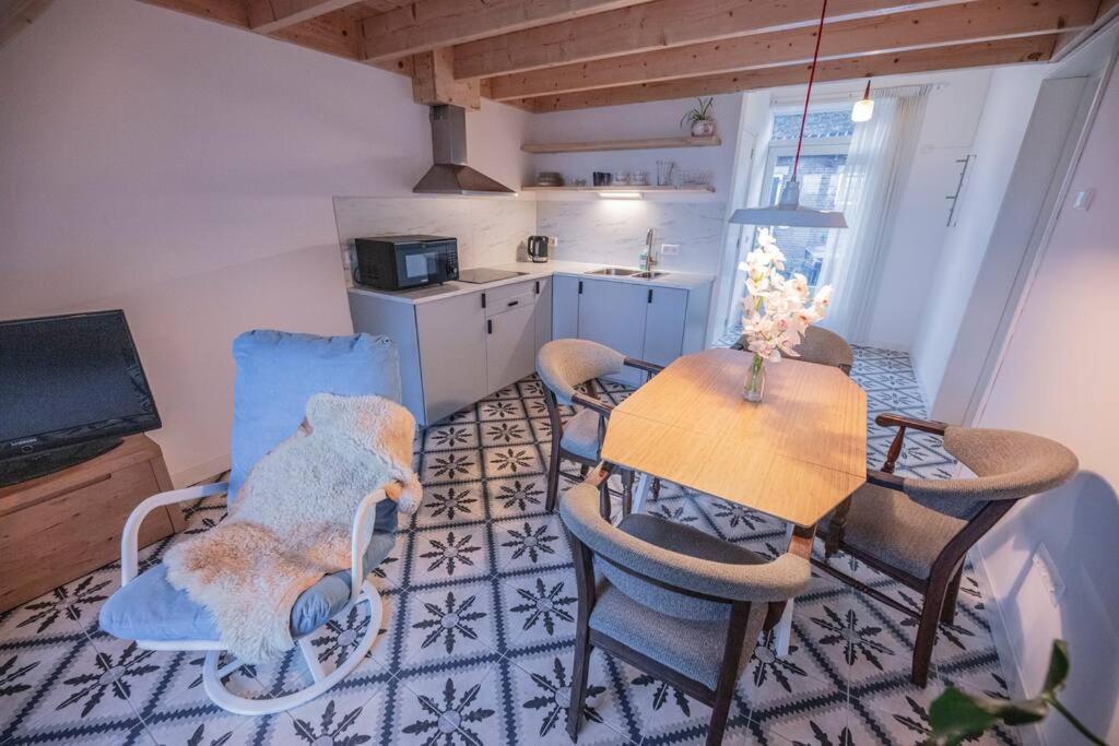 'T Pekelhuis - Vakantiehuisje Op Boerderij Huize Blokland Hem Esterno foto